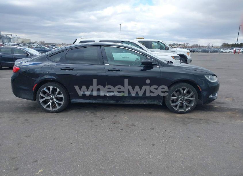 Photo 13 of 2015 Chrysler 200 S (VIN 1C3CCCDG4FN648860)