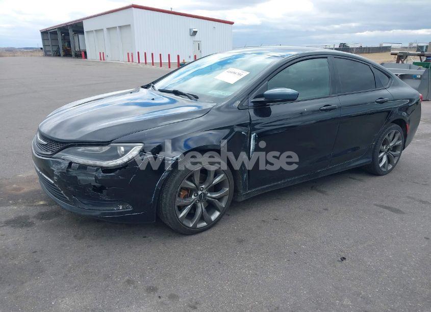 Photo 2 of 2015 Chrysler 200 S (VIN 1C3CCCDG4FN648860)
