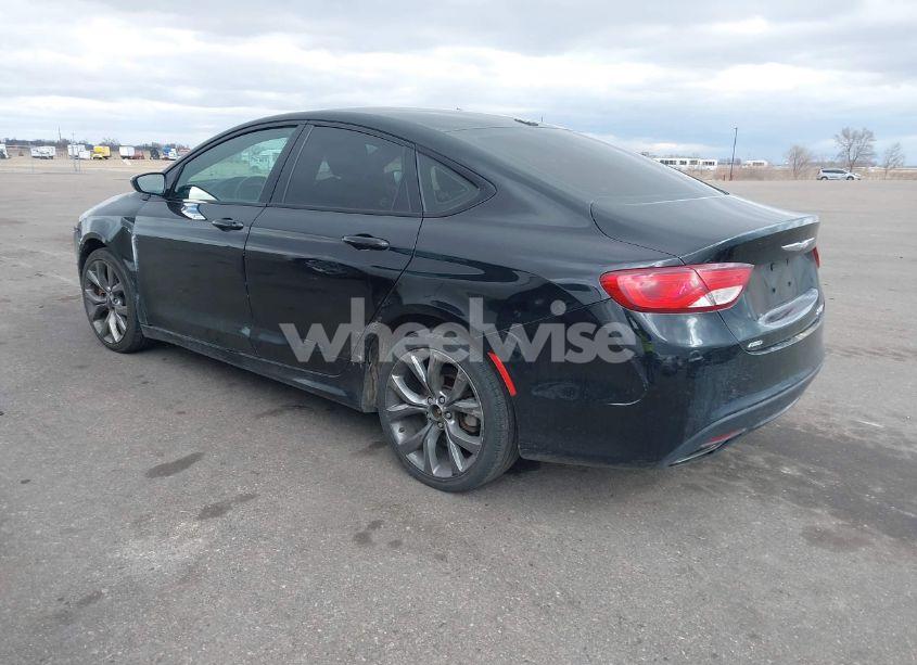 Photo 3 of 2015 Chrysler 200 S (VIN 1C3CCCDG4FN648860)