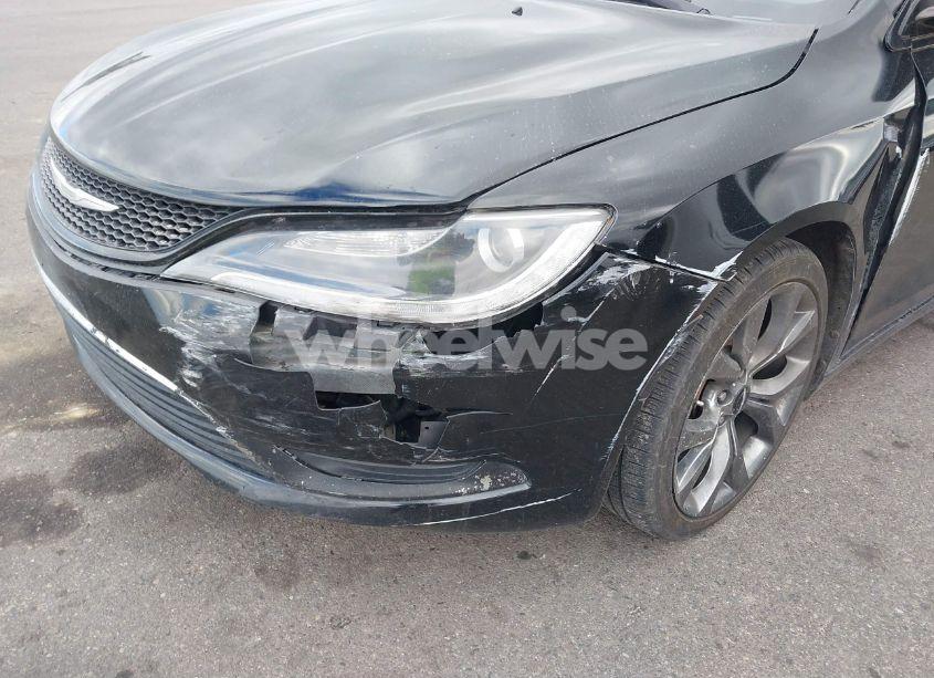 Photo 6 of 2015 Chrysler 200 S (VIN 1C3CCCDG4FN648860)