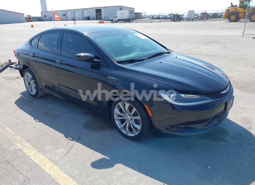 2015 Chrysler 200 S (VIN 1C3CCCDG6FN632157) main photo
