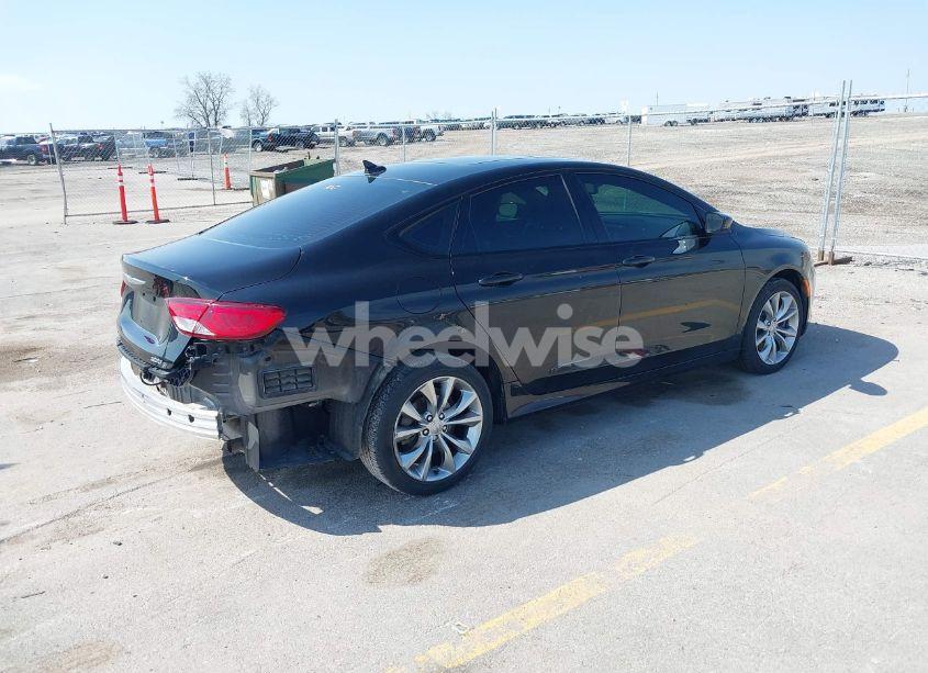 Photo 4 of 2015 Chrysler 200 S (VIN 1C3CCCDG6FN632157)