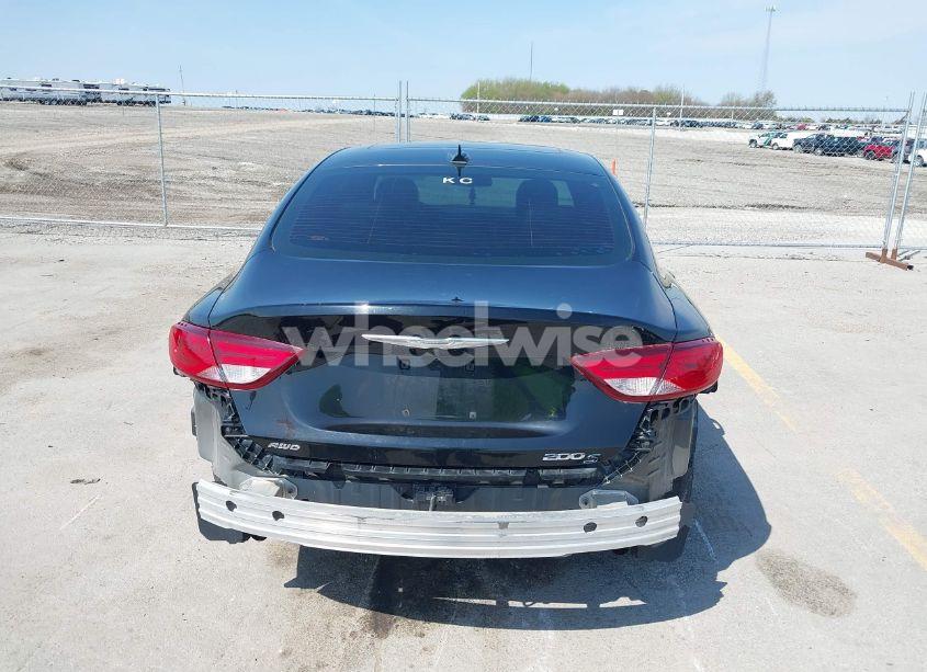 Photo 6 of 2015 Chrysler 200 S (VIN 1C3CCCDG6FN632157)