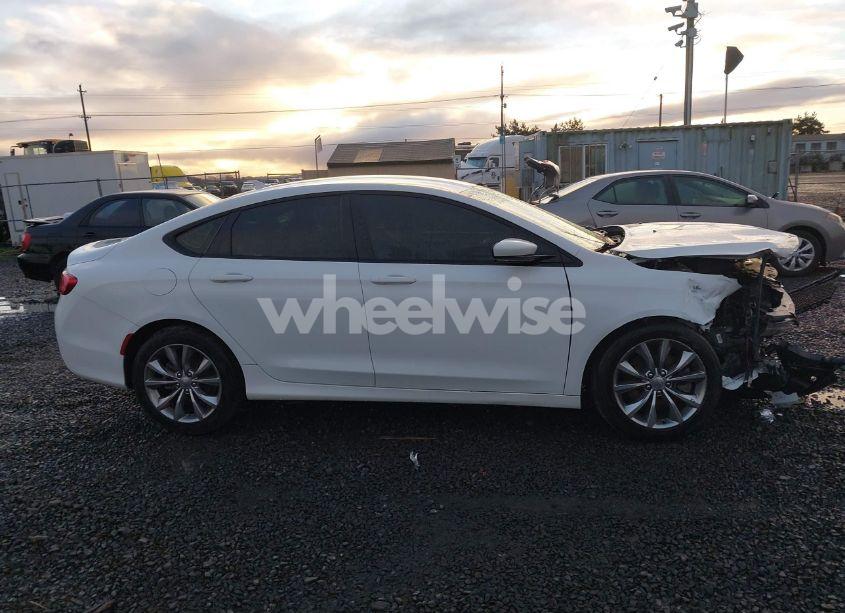 Photo 13 of 2016 Chrysler 200 S (VIN 1C3CCCDG6GN130668)