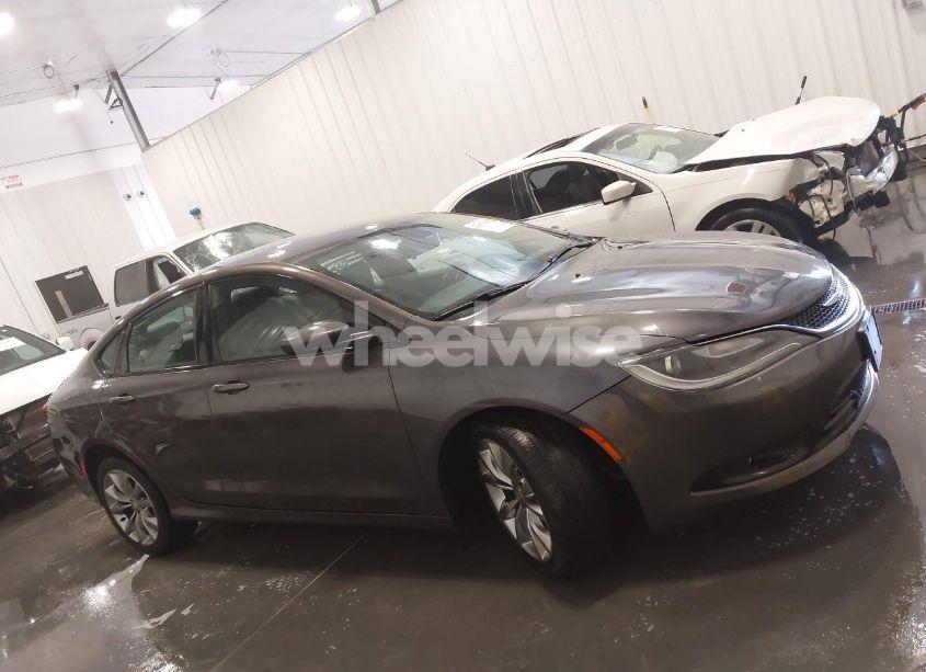 Photo 13 of 2015 Chrysler 200 S (VIN 1C3CCCDG7FN718111)