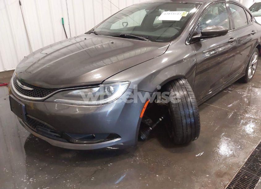 Photo 6 of 2015 Chrysler 200 S (VIN 1C3CCCDG7FN718111)