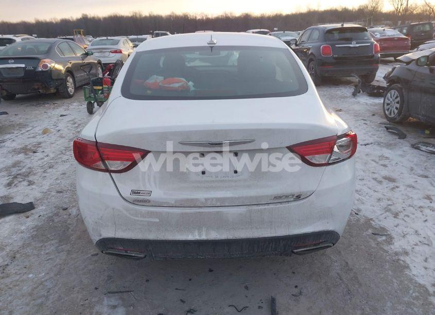 Photo 15 of 2015 Chrysler 200 S (VIN 1C3CCCDG8FN615635)