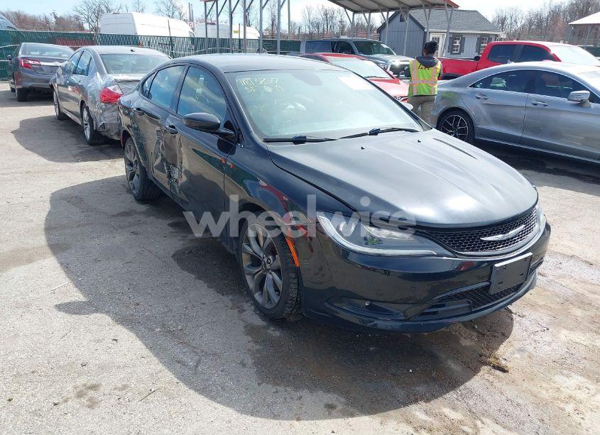 2015 Chrysler 200 S (VIN 1C3CCCDG8FN664902) main photo