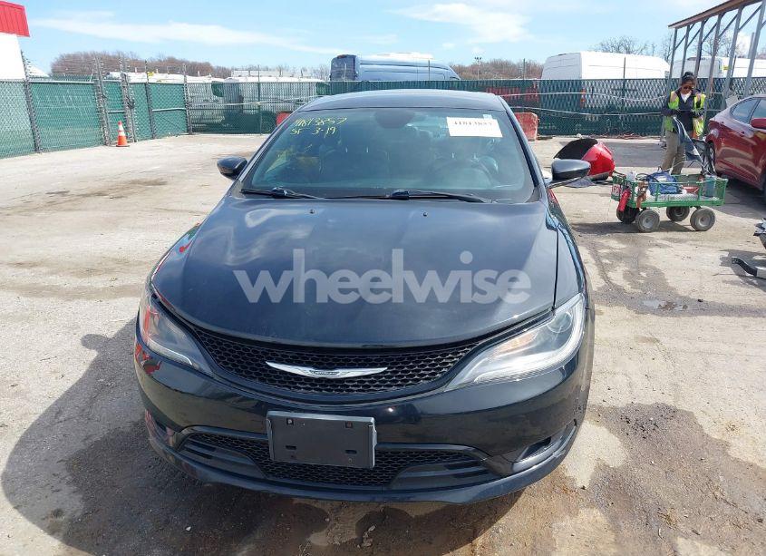 Photo 12 of 2015 Chrysler 200 S (VIN 1C3CCCDG8FN664902)