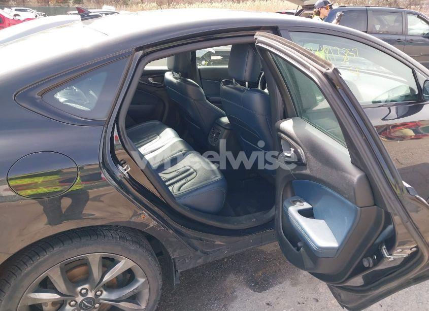 Photo 8 of 2015 Chrysler 200 S (VIN 1C3CCCDG8FN664902)