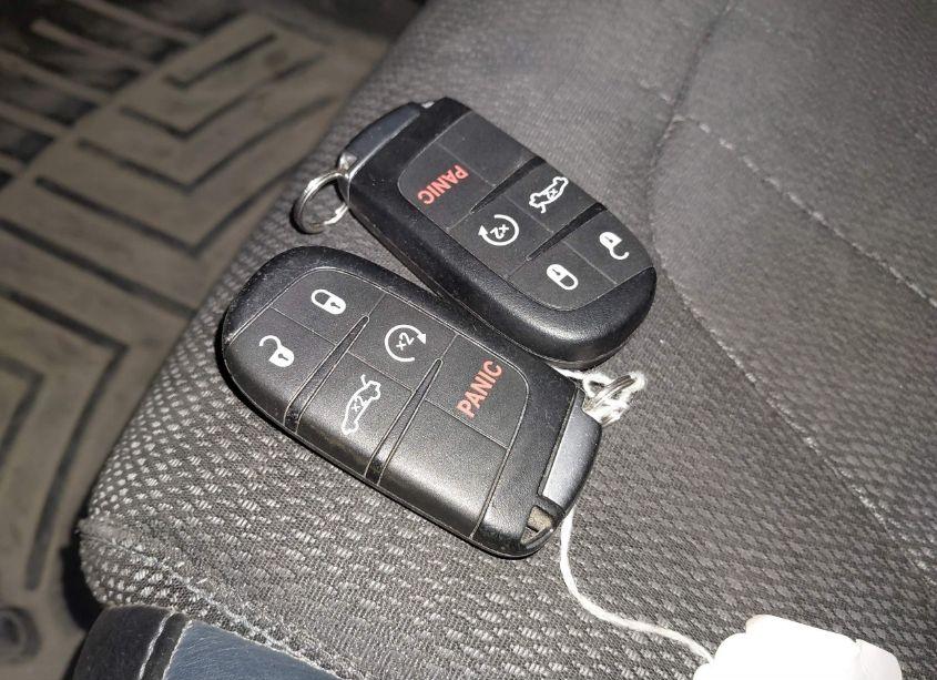 Photo 11 of 2015 Chrysler 200 S (VIN 1C3CCCDG8FN736617)