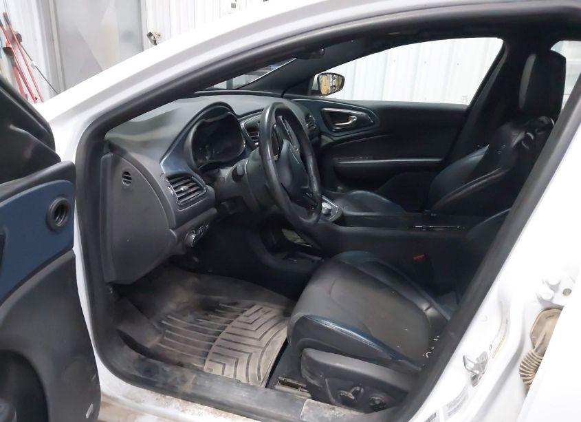 Photo 5 of 2015 Chrysler 200 S (VIN 1C3CCCDG8FN736617)