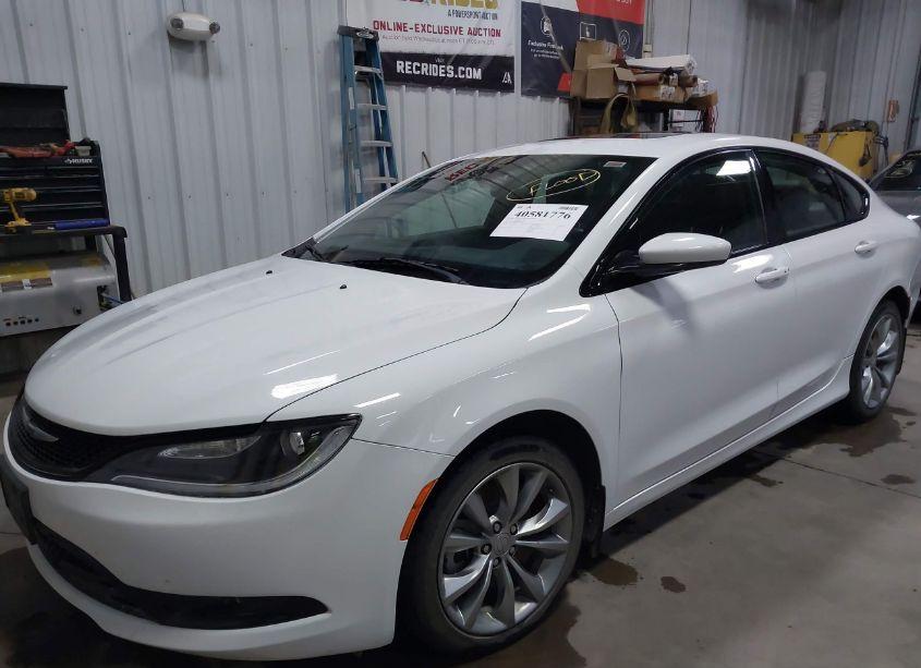 Photo 6 of 2015 Chrysler 200 S (VIN 1C3CCCDG8FN736617)