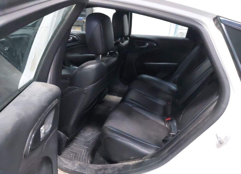 Photo 8 of 2015 Chrysler 200 S (VIN 1C3CCCDG8FN736617)