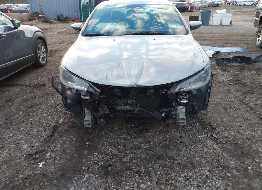 Photo 11 of 2016 Chrysler 200 S (VIN 1C3CCCDG8GN126234)