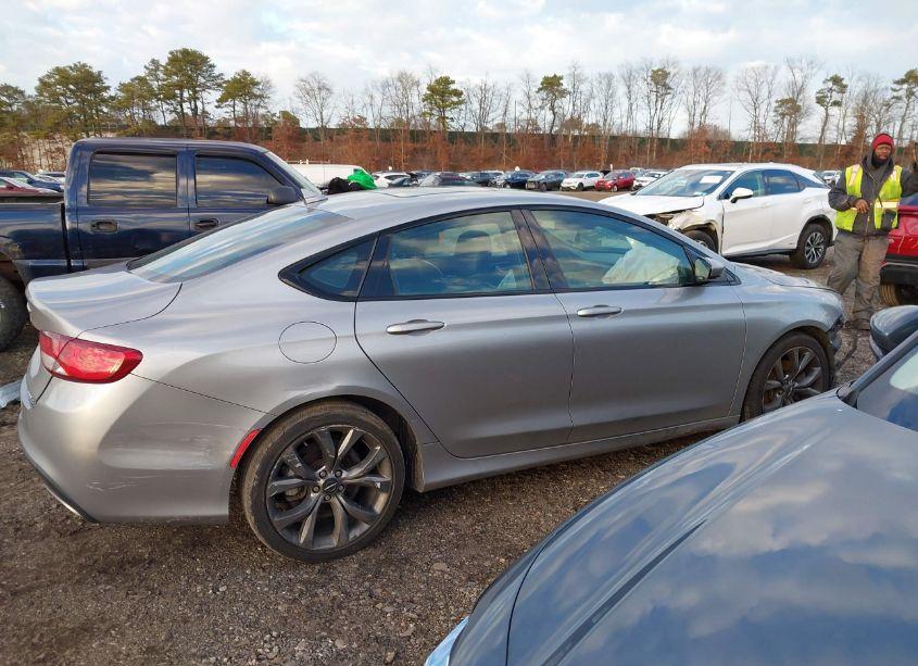Photo 12 of 2016 Chrysler 200 S (VIN 1C3CCCDG8GN126234)