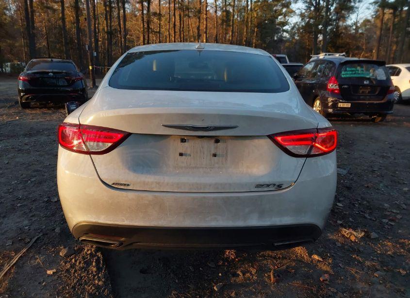 Photo 16 of 2015 Chrysler 200 S (VIN 1C3CCCDG9FN522865)