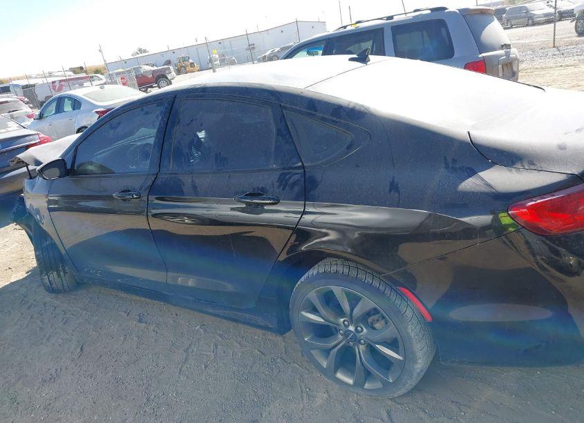 Photo 14 of 2015 Chrysler 200 S (VIN 1C3CCCDG9FN589191)