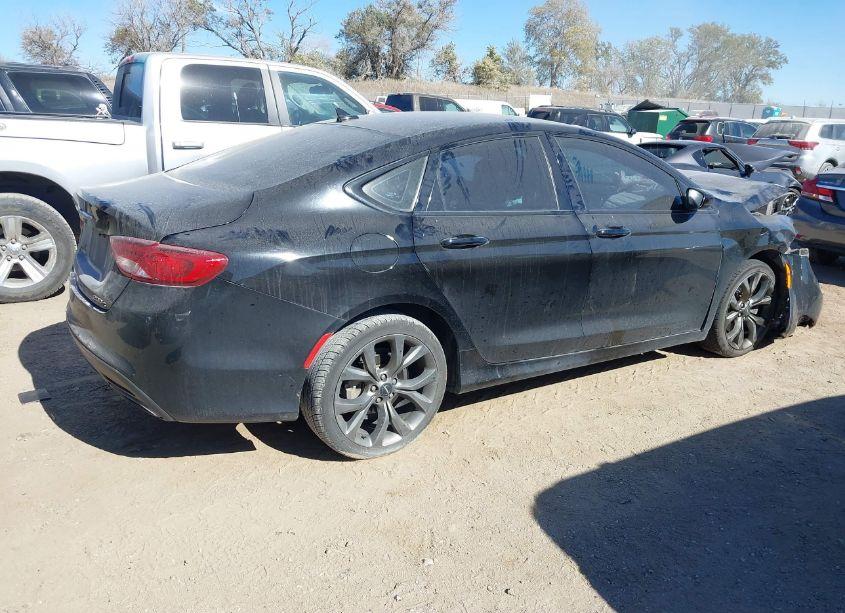 Photo 4 of 2015 Chrysler 200 S (VIN 1C3CCCDG9FN589191)