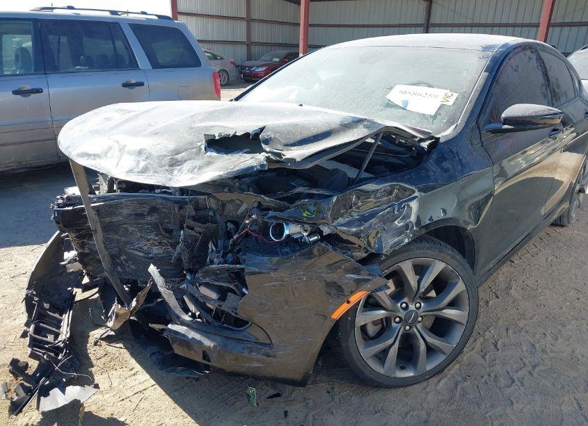 Photo 6 of 2015 Chrysler 200 S (VIN 1C3CCCDG9FN589191)