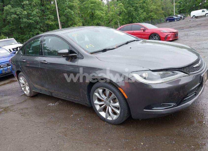 2015 Chrysler 200 S (VIN 1C3CCCDG9FN665041) main photo