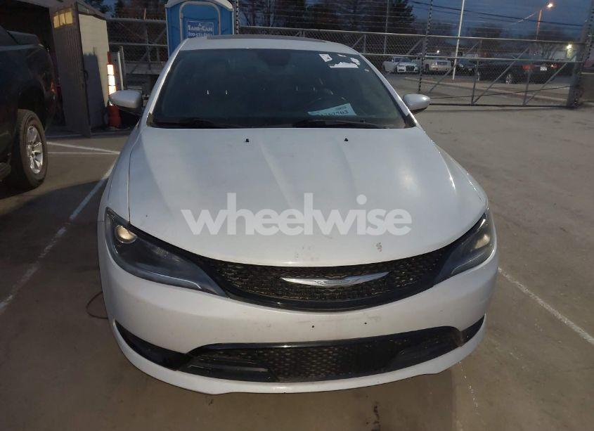 Photo 12 of 2015 Chrysler 200 S (VIN 1C3CCCDG9FN668683)