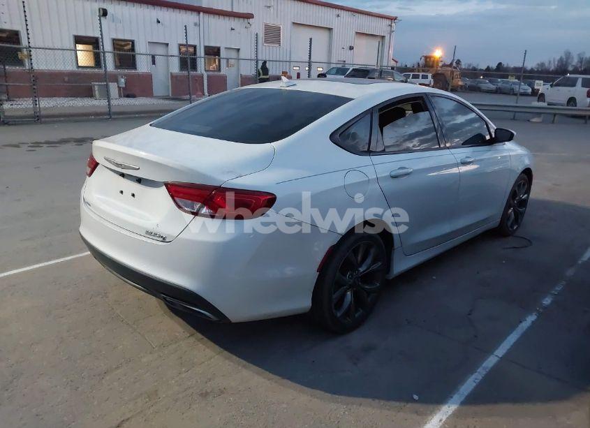 Photo 4 of 2015 Chrysler 200 S (VIN 1C3CCCDG9FN668683)