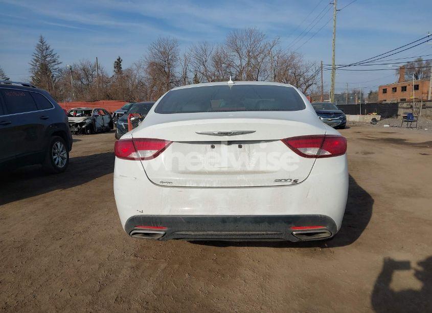 Photo 16 of 2016 Chrysler 200 S (VIN 1C3CCCDG9GN105554)