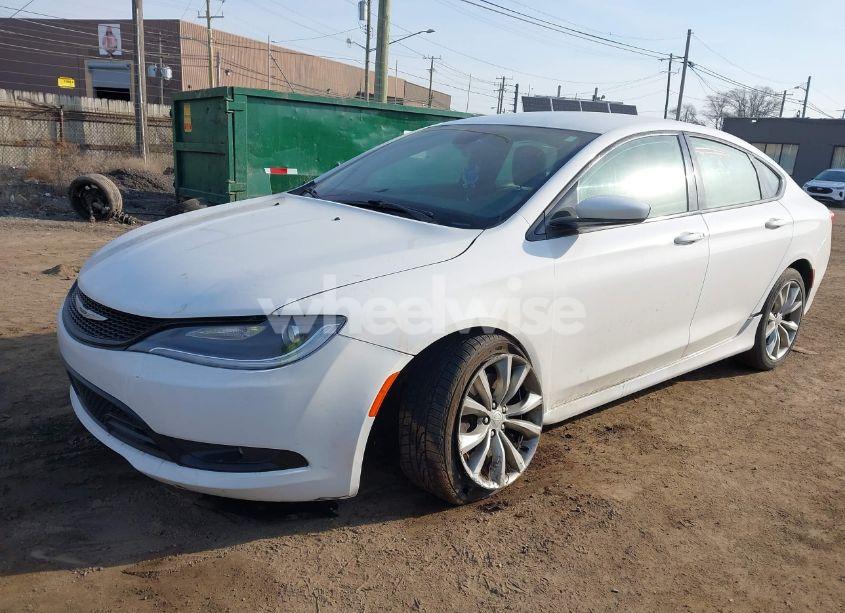 Photo 2 of 2016 Chrysler 200 S (VIN 1C3CCCDG9GN105554)
