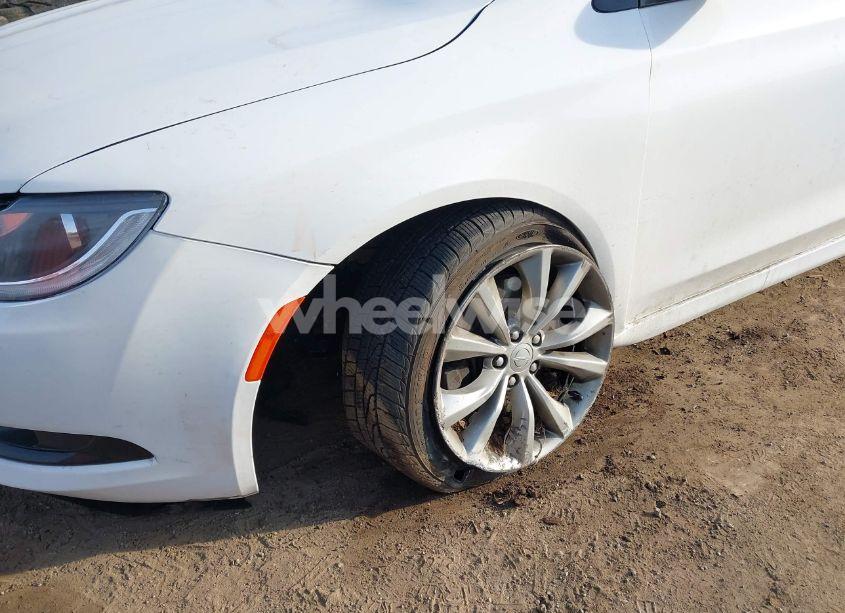 Photo 6 of 2016 Chrysler 200 S (VIN 1C3CCCDG9GN105554)