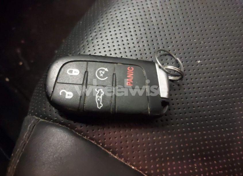 Photo 11 of 2015 Chrysler 200 S (VIN 1C3CCCDGXFN718149)