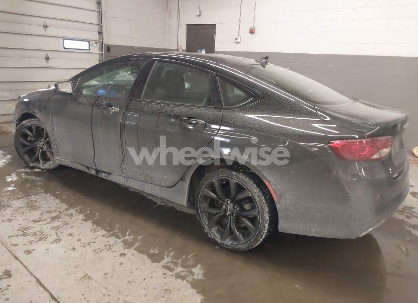 Photo 3 of 2015 Chrysler 200 S (VIN 1C3CCCDGXFN718149)