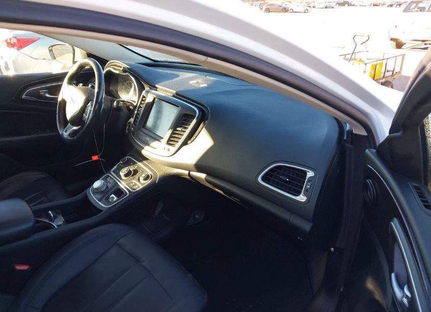 Photo 5 of 2015 Chrysler 200 C (VIN 1C3CCCEG0FN523594)