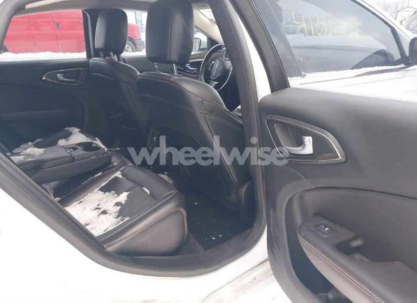 Photo 8 of 2015 Chrysler 200 C (VIN 1C3CCCEG0FN540878)