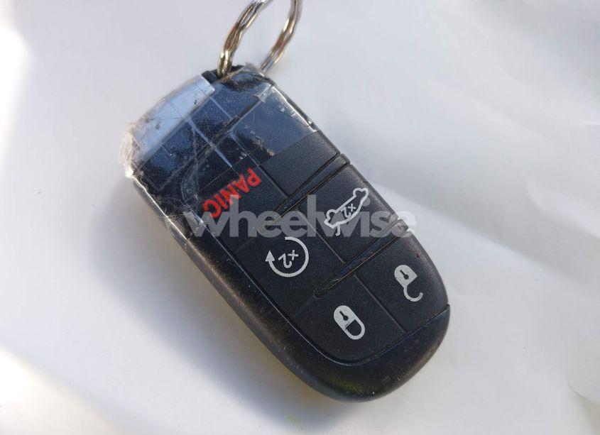 Photo 11 of 2015 Chrysler 200 C (VIN 1C3CCCEG0FN542873)