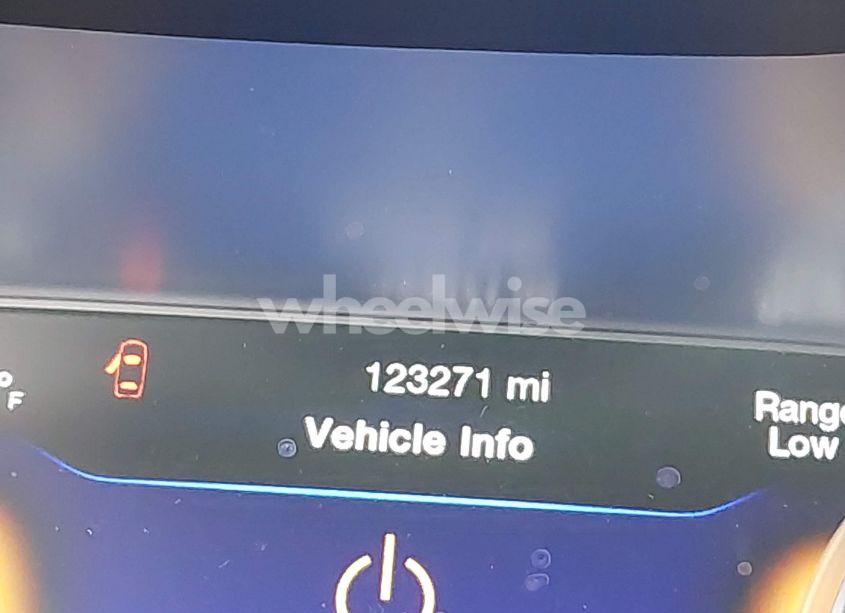 Photo 15 of 2015 Chrysler 200 C (VIN 1C3CCCEG0FN543683)