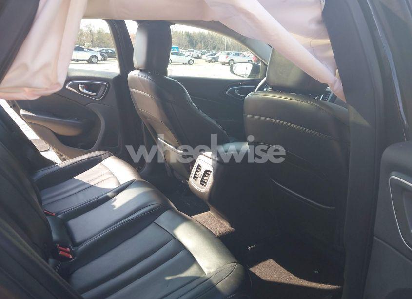 Photo 8 of 2015 Chrysler 200 C (VIN 1C3CCCEG0FN553629)