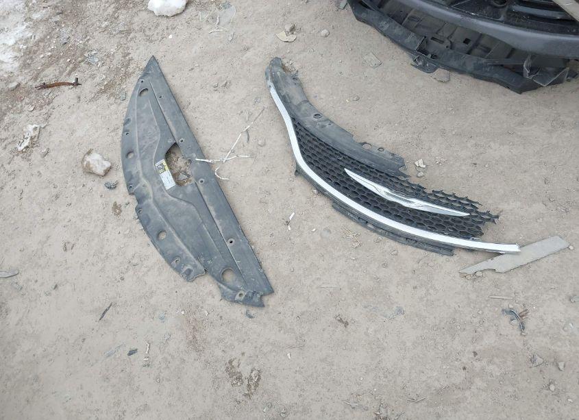 Photo 12 of 2015 Chrysler 200 C (VIN 1C3CCCEG0FN664682)