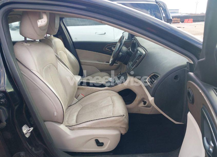 Photo 5 of 2015 Chrysler 200 C (VIN 1C3CCCEG2FN522561)