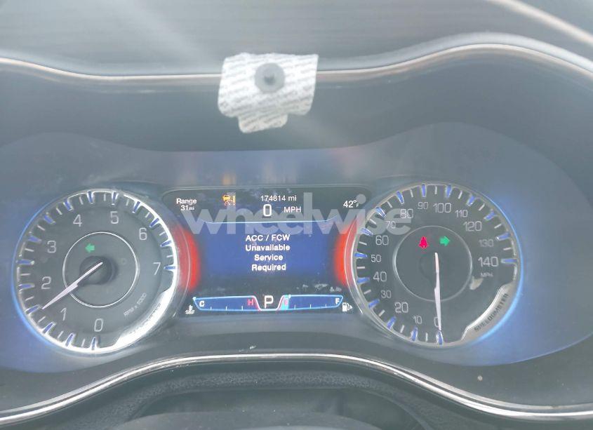 Photo 7 of 2015 Chrysler 200 C (VIN 1C3CCCEG2FN522561)