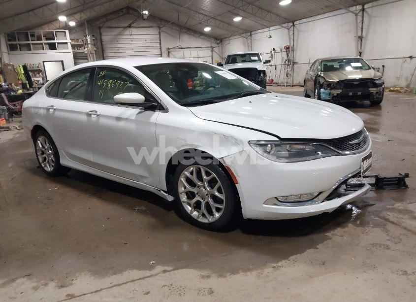 2015 Chrysler 200 C (VIN 1C3CCCEG2FN615774) main photo