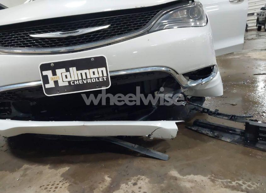 Photo 6 of 2015 Chrysler 200 C (VIN 1C3CCCEG2FN615774)