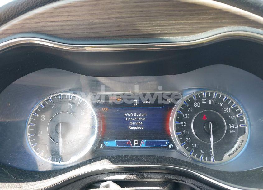 Photo 7 of 2015 Chrysler 200 C (VIN 1C3CCCEG4FN512646)