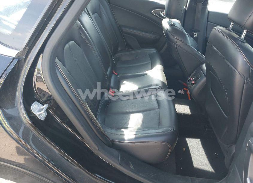 Photo 8 of 2015 Chrysler 200 C (VIN 1C3CCCEG4FN512646)