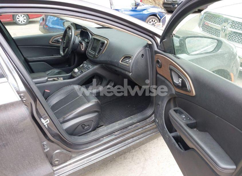 Photo 5 of 2015 Chrysler 200 C (VIN 1C3CCCEG4FN512713)