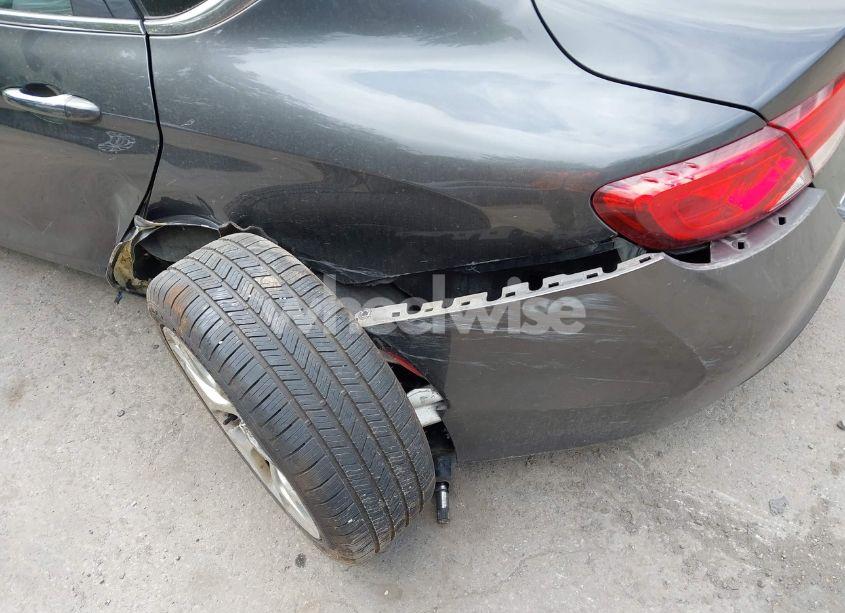 Photo 6 of 2015 Chrysler 200 C (VIN 1C3CCCEG4FN512713)