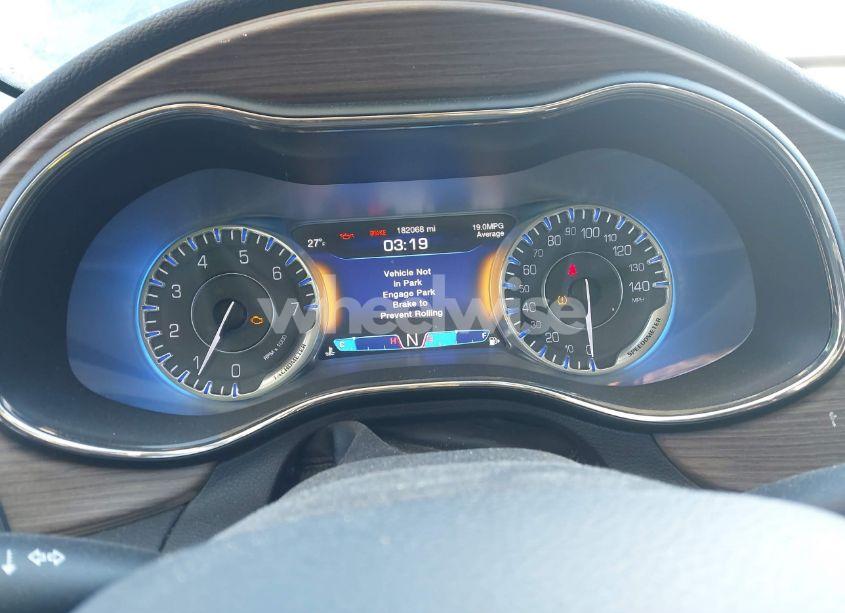 Photo 7 of 2015 Chrysler 200 C (VIN 1C3CCCEG4FN512775)