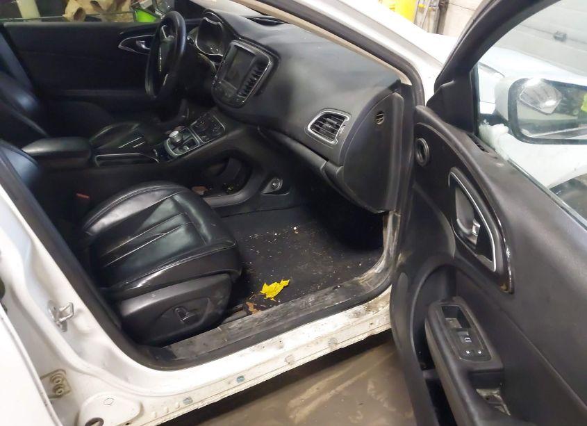 Photo 5 of 2015 Chrysler 200 C (VIN 1C3CCCEG4FN540110)