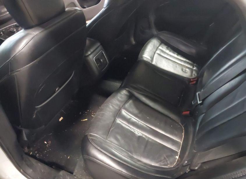 Photo 8 of 2015 Chrysler 200 C (VIN 1C3CCCEG4FN540110)