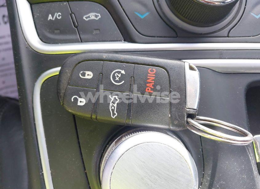 Photo 11 of 2015 Chrysler 200 C (VIN 1C3CCCEG7FN542854)